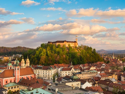 Peer Gynt Tours: Charter til Ljubljana